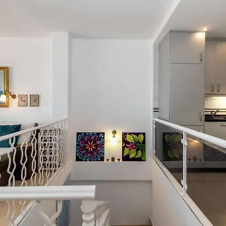 Casa Querida, - R9716 Apartment *